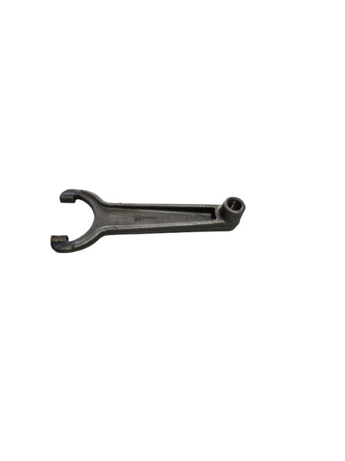 TAKVİYE VİTES ÇATALI YANDAN - New Holland TT55 - 82825415 - 1 Adet