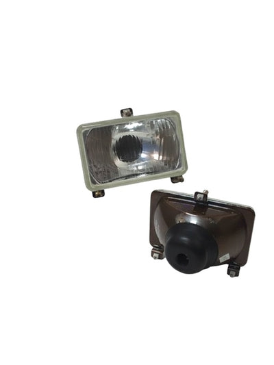 ÖN FAR KÖŞELİ  STP02021 - Massey Ferguson 240 - 285 - 277 - 3105 - 1693944 -   1  Adet