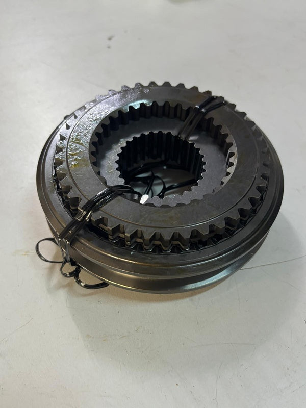 FREN MERKEZİ ÜST BLUEMASTER 9184051 - New Holland TT - TD4 - TTJ - 47998028 -   1  Adet