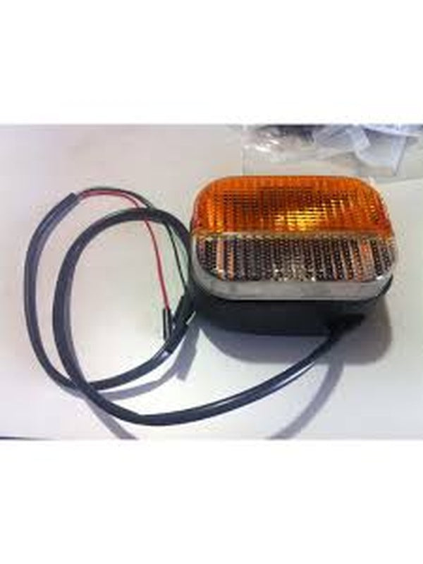 ÖN Sinyal LAMBASI SAĞ DELİKLİ BORU  (3200-001) - New Holland TD - 55 - Massey Ferguson 65 - 5089580 -   1  Adet