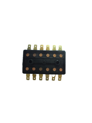 SİGORTA KUTUSU DÜZ ÇIKIŞ 6LI - MF 240 - Massey Ferguson 240S - 001766 -   1  Adet